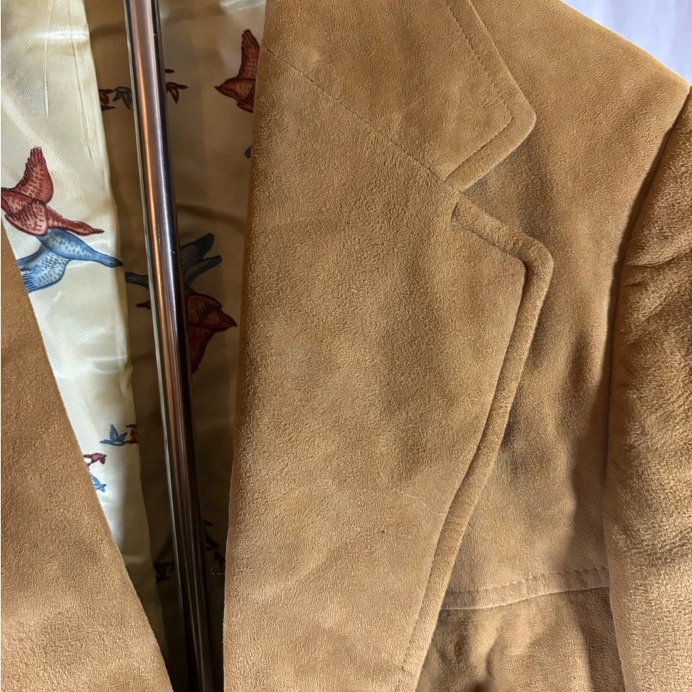 Elegant Men's Brown Suede Blazer - Picture 7 of 15